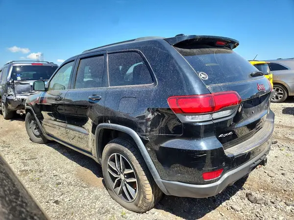 1C4RJFLG6JC394863 2018 JEEP GRAND CHEROKEE - Image 2