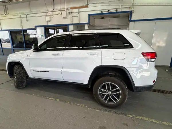 1C4RJFLG6JC452941 2018 JEEP GRAND CHEROKEE - Image 2