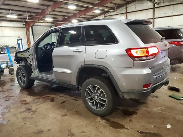 1C4RJFLG6KC558744 2019 JEEP GRAND CHEROKEE - Image 2