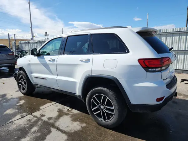 1C4RJFLG7HC605174 2017 JEEP GRAND CHEROKEE - Image 2