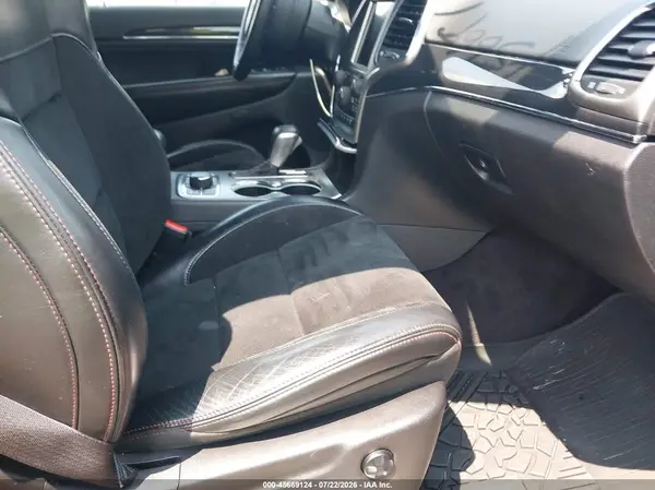1C4RJFLG7HC635758 2017 JEEP GRAND CHEROKEE - Image 8
