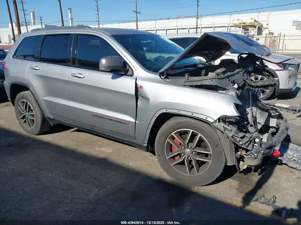 1C4RJFLG7HC946879 2017 JEEP GRAND CHEROKEE - Image 1