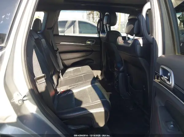 1C4RJFLG7HC946879 2017 JEEP GRAND CHEROKEE - Image 8
