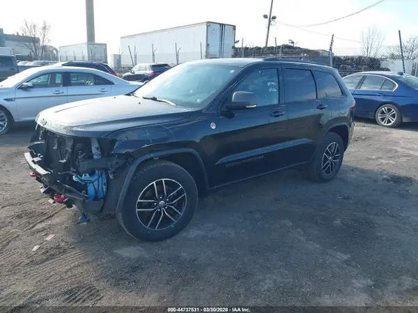 1C4RJFLG7JC167942 2018 JEEP GRAND CHEROKEE - Image 2