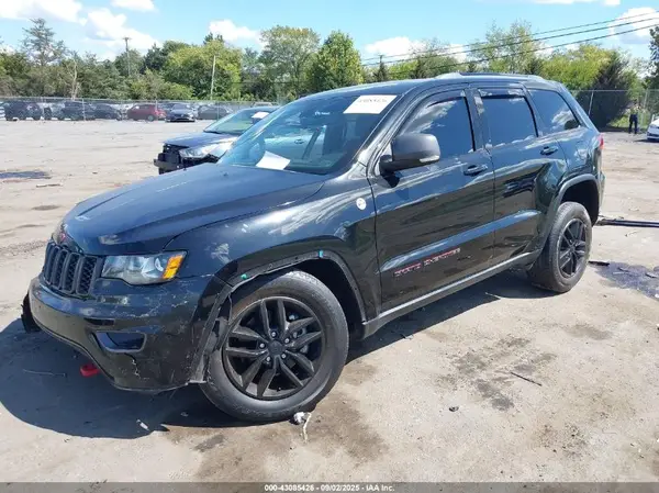 1C4RJFLG7KC758497 2019 JEEP GRAND CHEROKEE - Image 2