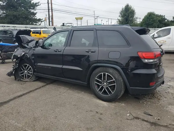 1C4RJFLG8HC646056 2017 JEEP GRAND CHEROKEE - Image 2