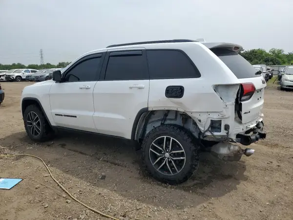 1C4RJFLG8JC361329 2018 JEEP GRAND CHEROKEE - Image 2