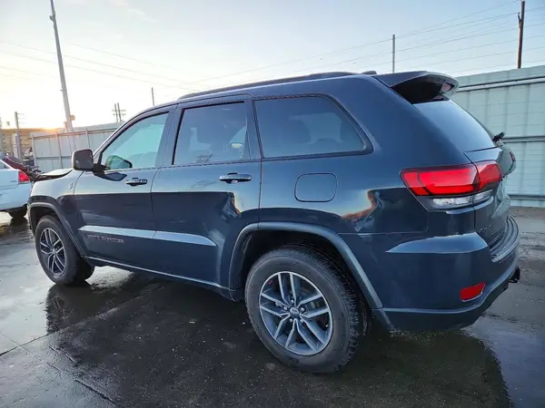 1C4RJFLG8JC383234 2018 JEEP GRAND CHEROKEE - Image 2