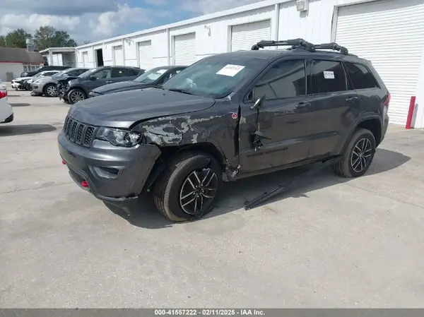 1C4RJFLG8JC427345 2018 JEEP GRAND CHEROKEE - Image 2
