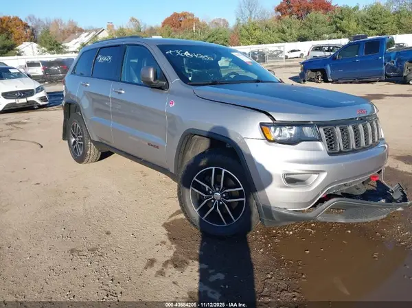 1C4RJFLG9HC610196 2017 JEEP GRAND CHEROKEE - Image 1