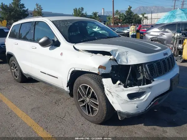 1C4RJFLG9HC776508 2017 JEEP GRAND CHEROKEE - Image 1