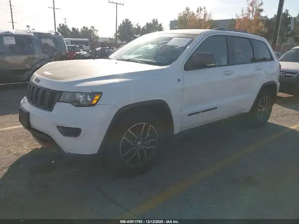 1C4RJFLG9HC776508 2017 JEEP GRAND CHEROKEE - Image 2