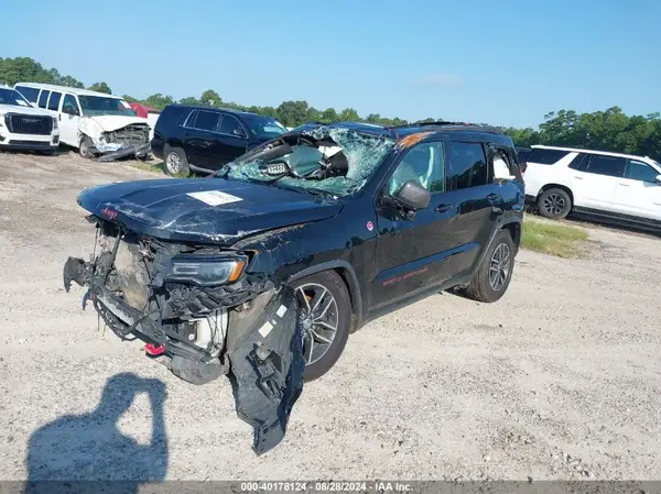1C4RJFLG9HC802590 2017 JEEP GRAND CHEROKEE - Image 2