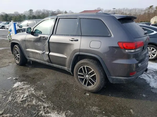 1C4RJFLG9JC135946 2018 JEEP GRAND CHEROKEE - Image 2