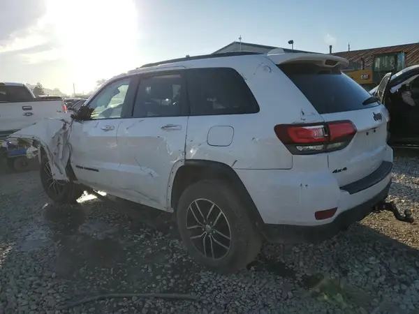 1C4RJFLG9JC358150 2018 JEEP GRAND CHEROKEE - Image 2