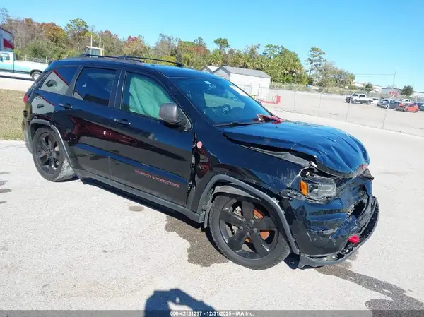 1C4RJFLGXHC881705 2017 JEEP GRAND CHEROKEE - Image 1