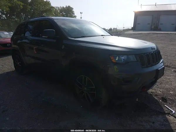 1C4RJFLGXJC211240 2018 JEEP GRAND CHEROKEE - Image 1