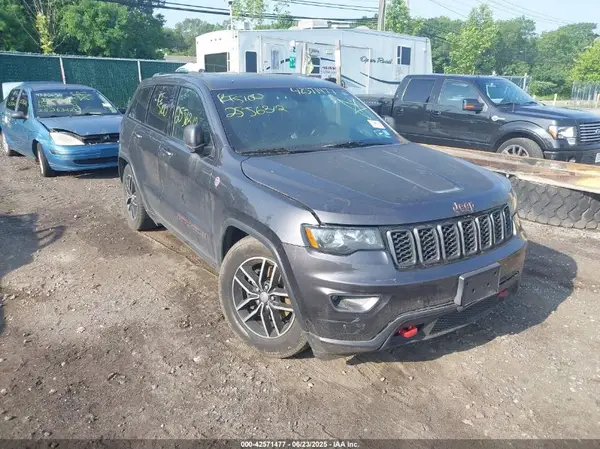 1C4RJFLGXJC318238 2018 JEEP GRAND CHEROKEE - Image 1