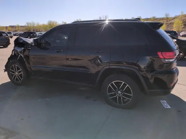 1C4RJFLGXJC361090 2018 JEEP GRAND CHEROKEE - Image 2