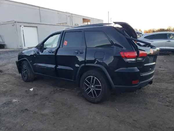 1C4RJFLGXJC411583 2018 JEEP GRAND CHEROKEE - Image 2
