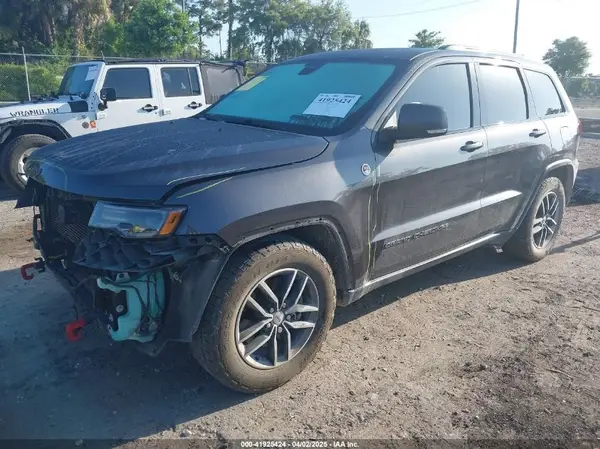 1C4RJFLM4JC425047 2018 JEEP GRAND CHEROKEE - Image 2