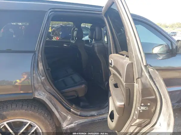 1C4RJFLM4JC425047 2018 JEEP GRAND CHEROKEE - Image 8