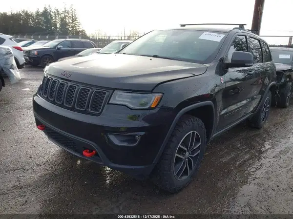 1C4RJFLM5JC424697 2018 JEEP GRAND CHEROKEE - Image 2