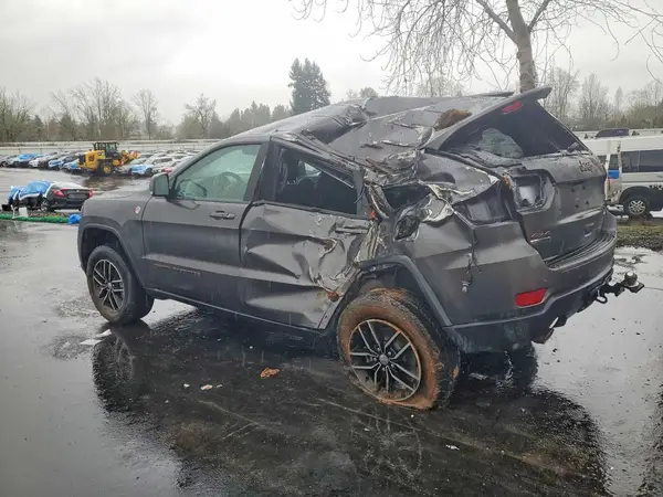 1C4RJFLM7JC263074 2018 JEEP GRAND CHEROKEE - Image 2