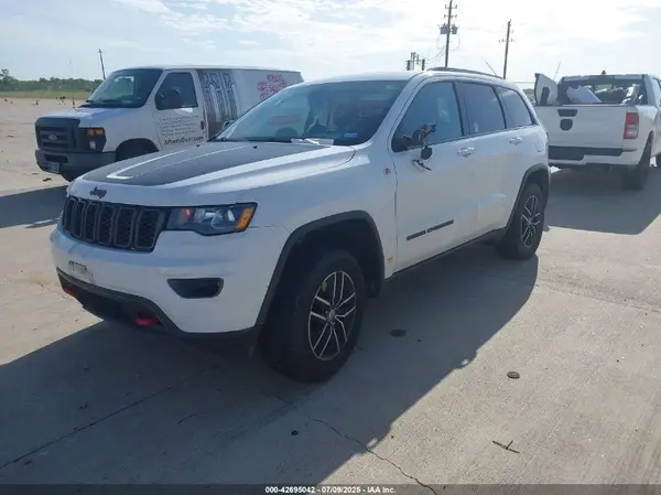 1C4RJFLT0HC875456 2017 JEEP GRAND CHEROKEE - Image 2