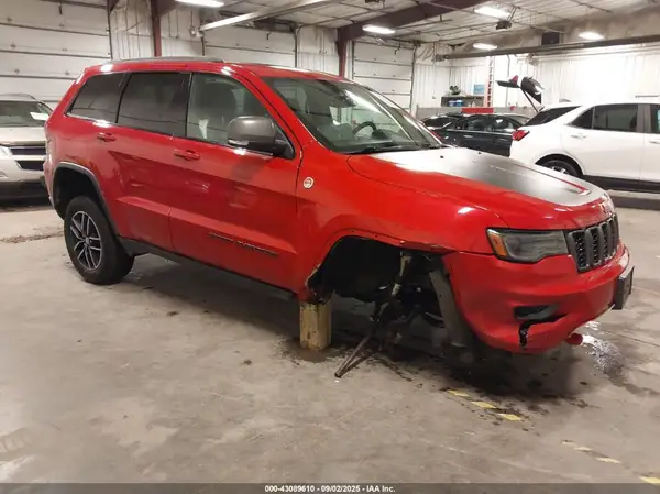 1C4RJFLT0JC263490 2018 JEEP GRAND CHEROKEE - Image 1