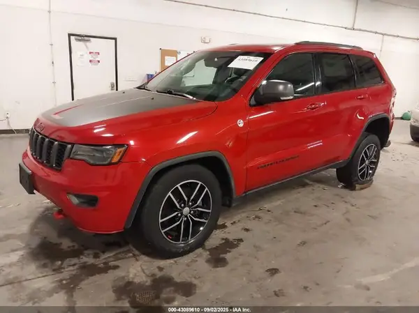 1C4RJFLT0JC263490 2018 JEEP GRAND CHEROKEE - Image 2