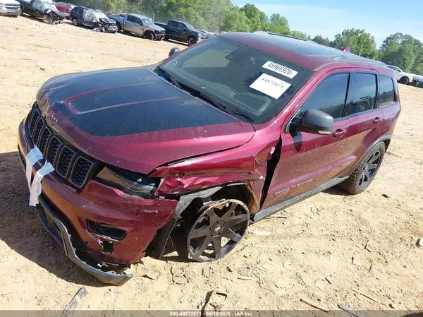 1C4RJFLT1HC677775 2017 JEEP GRAND CHEROKEE - Image 2