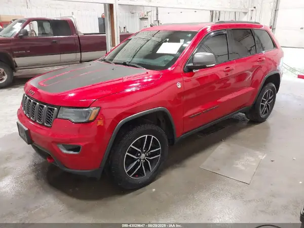 1C4RJFLT1HC800734 2017 JEEP GRAND CHEROKEE - Image 2