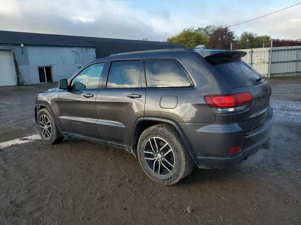 1C4RJFLT1JC200897 2018 JEEP GRAND CHEROKEE - Image 2