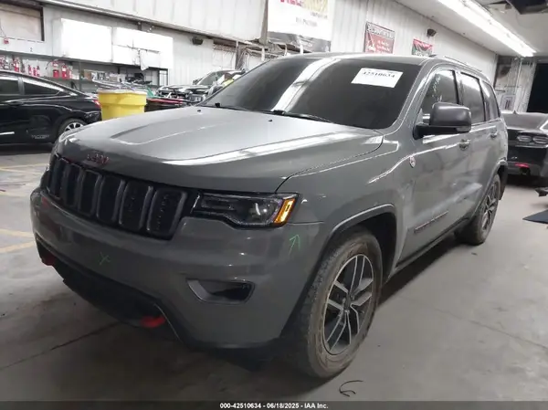 1C4RJFLT1MC766868 2021 JEEP GRAND CHEROKEE - Image 2