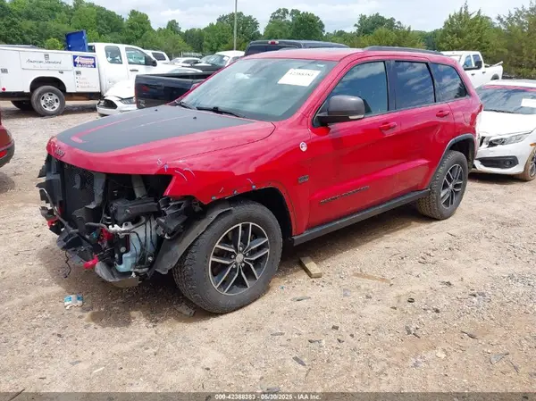 1C4RJFLT2JC105507 2018 JEEP GRAND CHEROKEE - Image 2