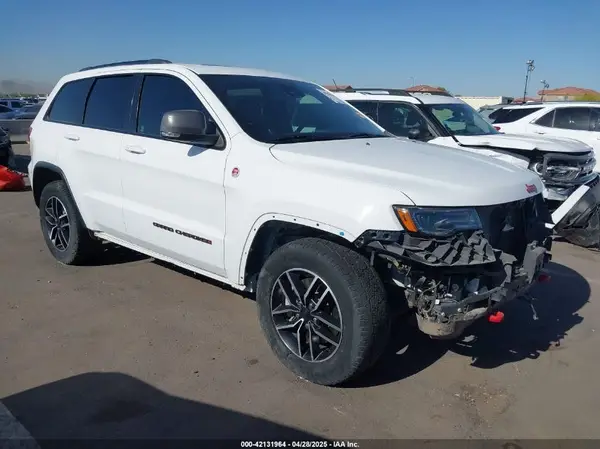 1C4RJFLT2KC762132 2019 JEEP GRAND CHEROKEE - Image 1
