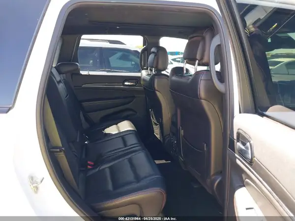 1C4RJFLT2KC762132 2019 JEEP GRAND CHEROKEE - Image 8