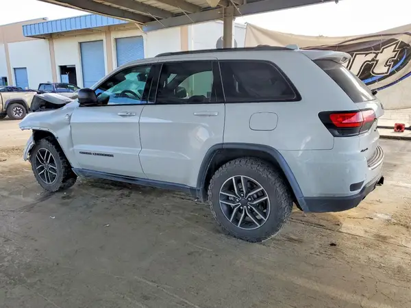 1C4RJFLT2LC236780 2020 JEEP GRAND CHEROKEE - Image 2