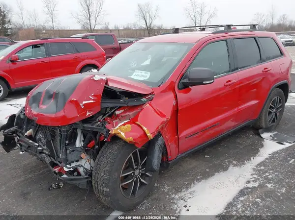 1C4RJFLT3HC692682 2017 JEEP GRAND CHEROKEE - Image 2