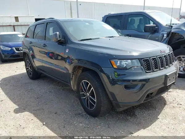 1C4RJFLT3JC144266 2018 JEEP GRAND CHEROKEE - Image 1