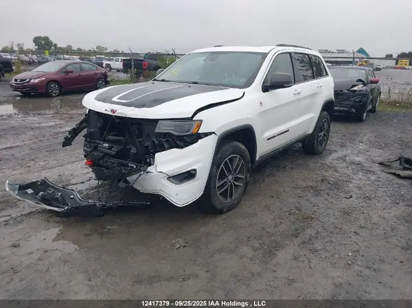 1C4RJFLT3JC374681 2018 JEEP GRAND CHEROKEE - Image 2