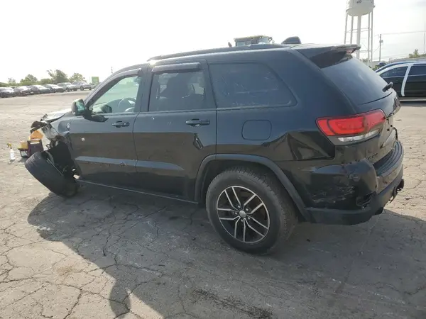 1C4RJFLT4JC250144 2018 JEEP GRAND CHEROKEE - Image 2