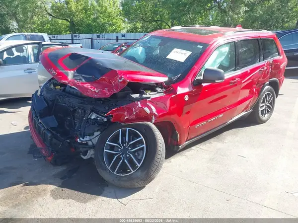 1C4RJFLT4KC609235 2019 JEEP GRAND CHEROKEE - Image 2