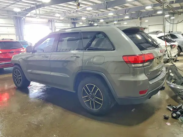 1C4RJFLT5KC610023 2019 JEEP GRAND CHEROKEE - Image 2