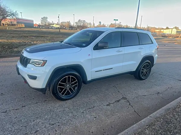 1C4RJFLT6JC423940 2018 JEEP GRAND CHEROKEE - Image 2