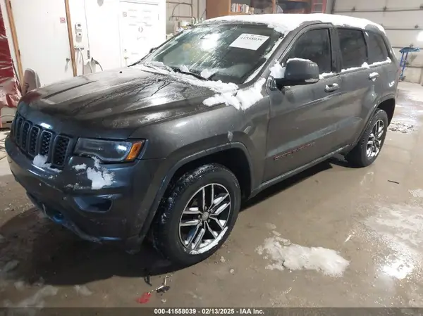 1C4RJFLT7HC778237 2017 JEEP GRAND CHEROKEE - Image 2
