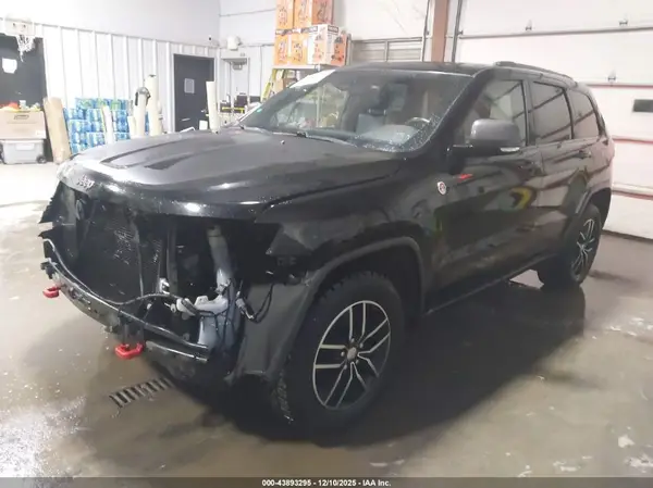 1C4RJFLT7JC278441 2018 JEEP GRAND CHEROKEE - Image 2