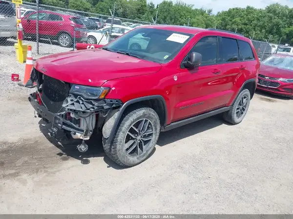 1C4RJFLT8HC693715 2017 JEEP GRAND CHEROKEE - Image 2