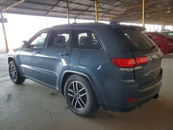 1C4RJFLT8LC234256 2020 JEEP GRAND CHEROKEE - Image 2